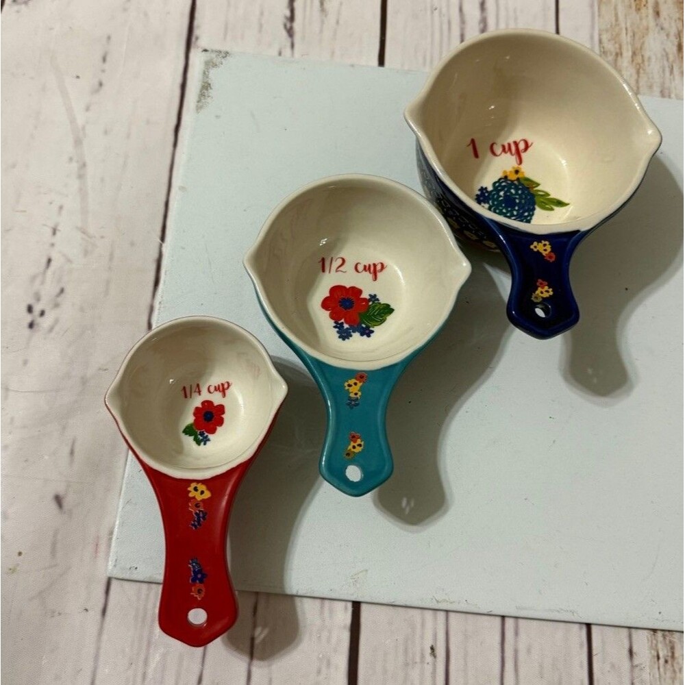 Set Of Three Porcelain Measuring Cups Colorful